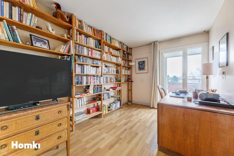 Appartement - 100 m² - 5 pièces