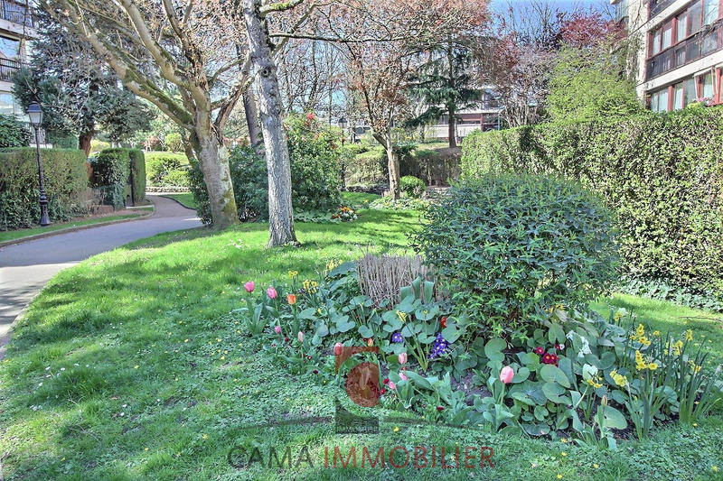 Appartement - 81 m² - 3 pièces