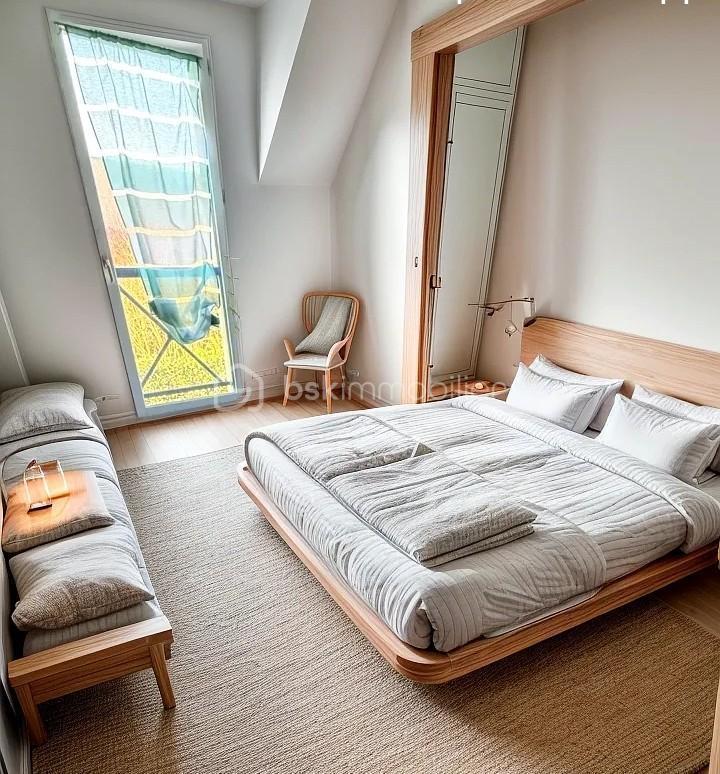 Maison - 215 m² - 7 pièces