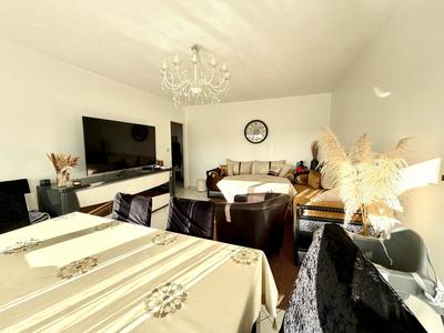 Appartement - 79 m² - 4 pièces