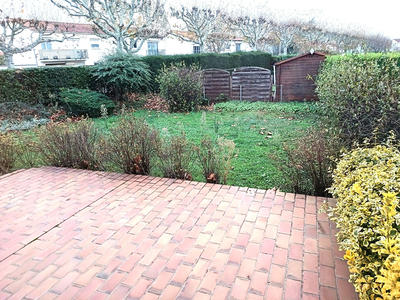 Maison - 111 m² - 6 pièces