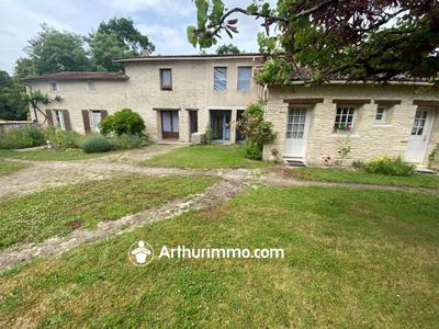 Maison - 203 m² - 14 pièces