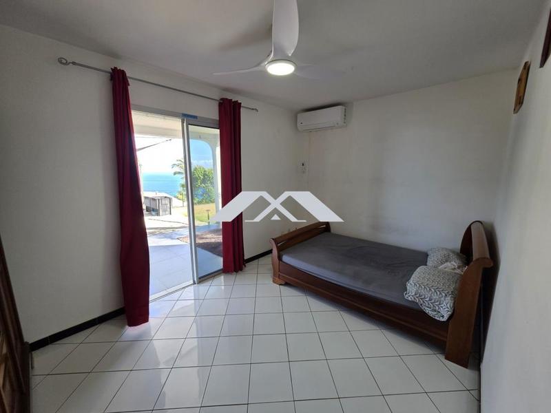 Villa - 200 m² - 9 pièces