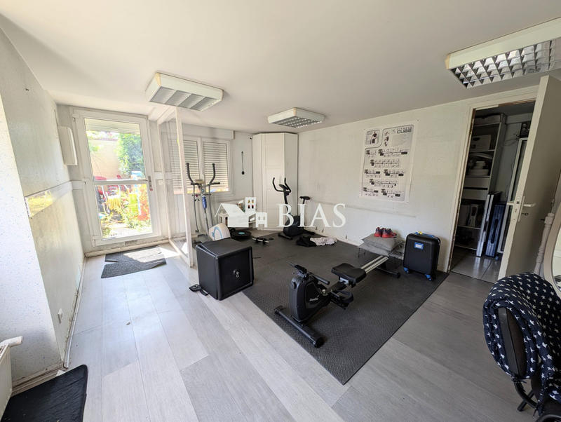 Maison ancienne - 252 m² - 7 pièces