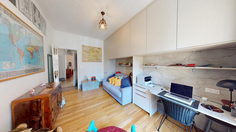 Appartement - 99 m² - 4 pièces