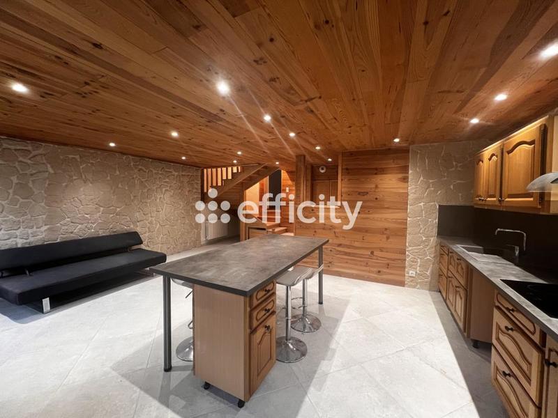 Appartement - 94 m² - 5 pièces