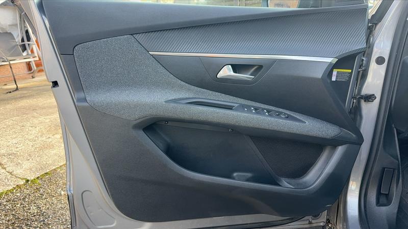 Peugeot 3008 1.5 BlueHDi 130 Active Business