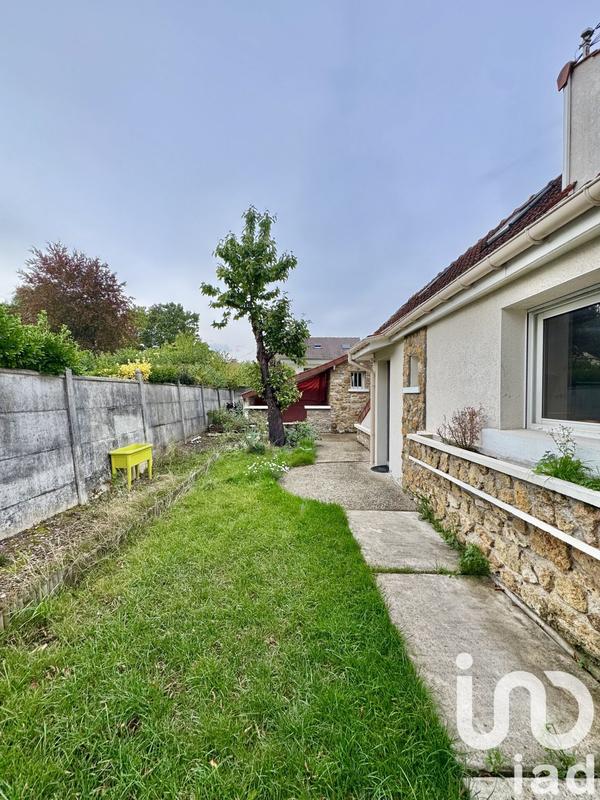 Maison - 95 m² - 5 pièces