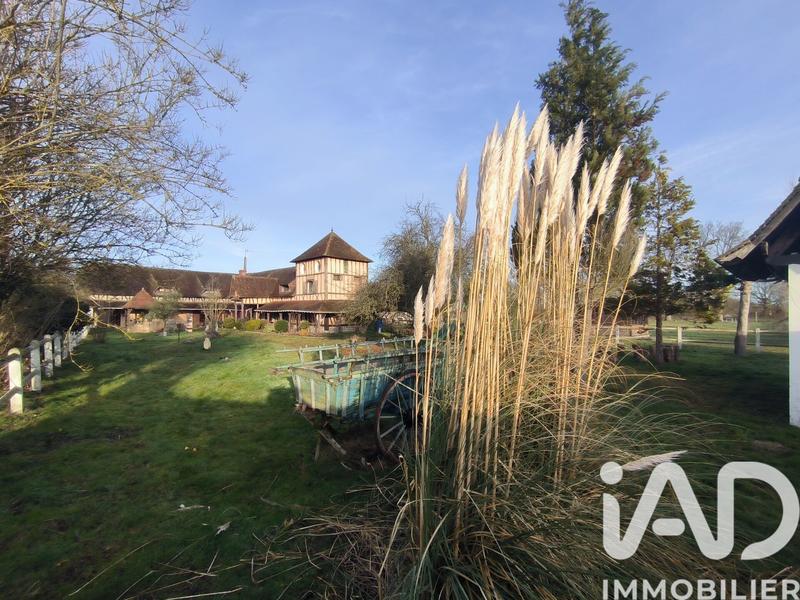 Maison - 250 m² - 10 pièces