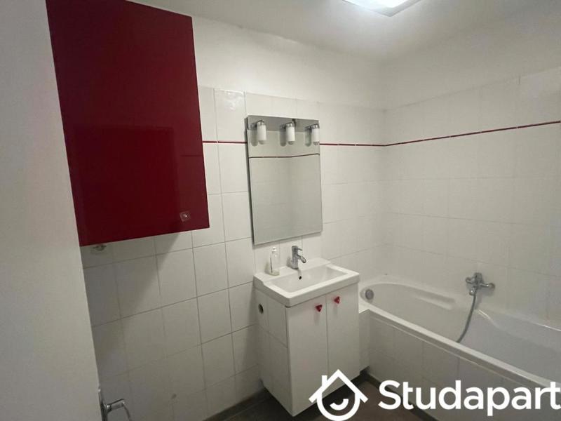 Chambre - 12 m² - 1 pièce