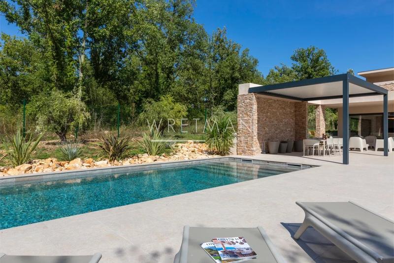 Villa - 240 m² - 5 pièces