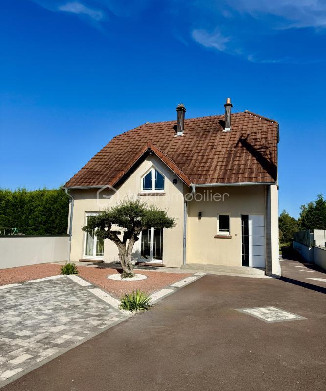 Maison - 187 m² - 6 pièces
