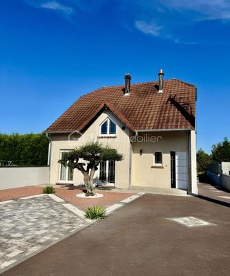 Maison - 187 m² - 6 pièces