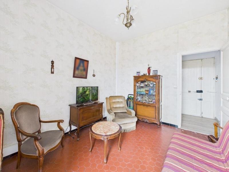 Appartement - 90 m² - 5 pièces