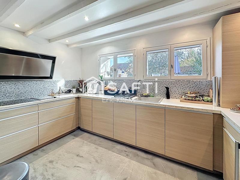 Maison - 160 m² - 6 pièces