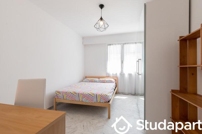 Chambre - 13 m² - 1 pièce