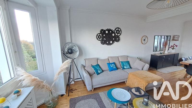 Maison de ville - 211 m² - 9 pièces