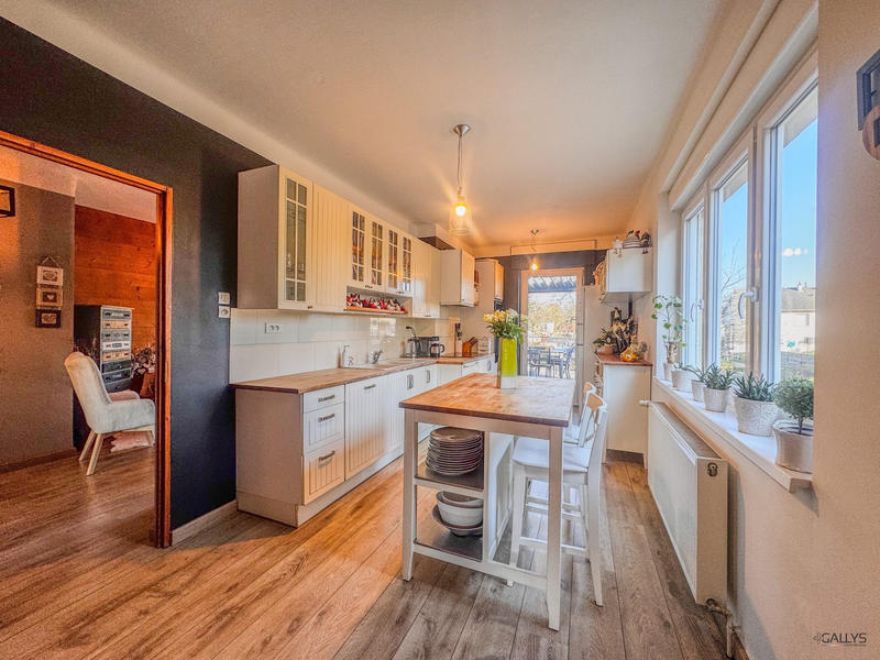 Maison - 158 m² - 7 pièces