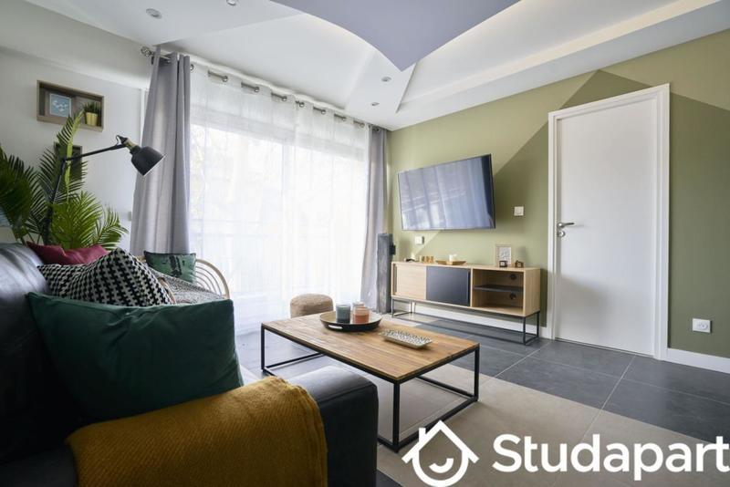 Chambre - 12 m² - 1 pièce