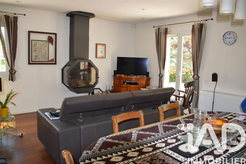 Maison - 266 m² - 7 pièces