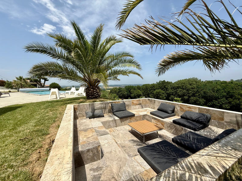 Maison - 230 m² - 7 pièces