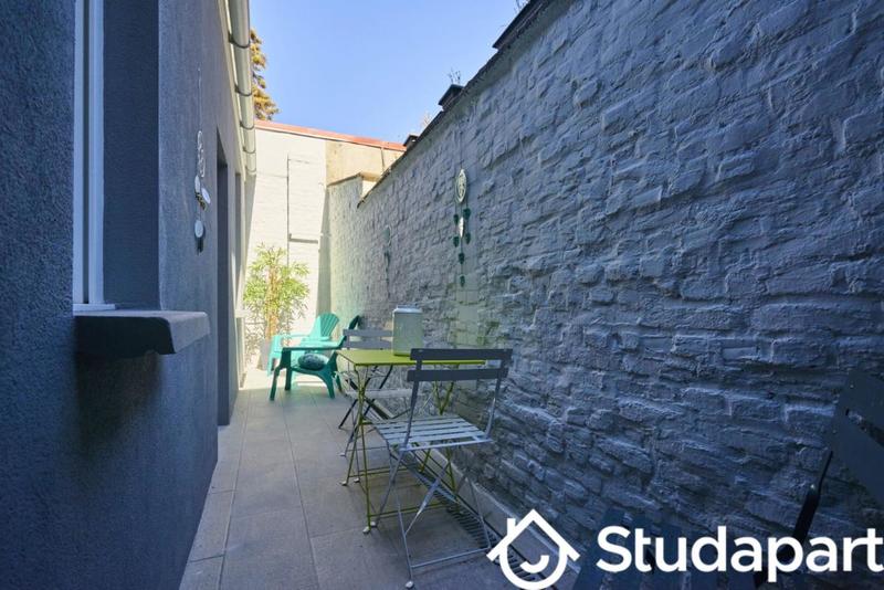 Chambre - 11 m² - 1 pièce