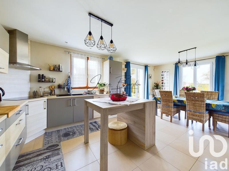 Maison - 260 m² - 7 pièces