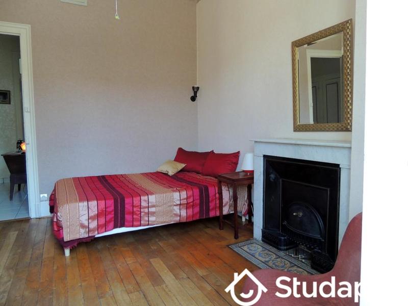 Chambre - 15 m² - 1 pièce