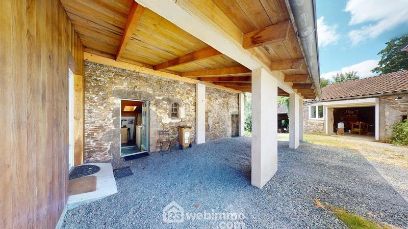 Maison - 286 m² - 11 pièces