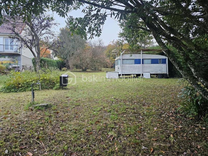 Terrain constructible - 997 m²