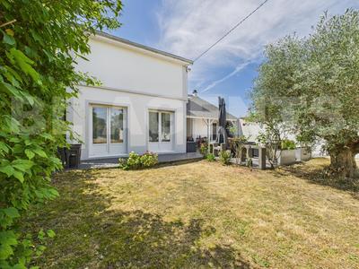 Maison - 147 m² - 6 pièces