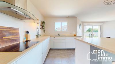 Maison - 101 m² - 5 pièces