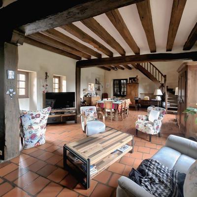 Maison - 233 m² - 11 pièces