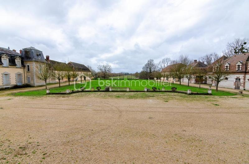 Château - 280 m² - 14 pièces