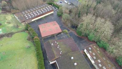 Propriété - 500 m² - 40 pièces