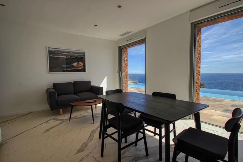 Villa - 350 m² - 8 pièces