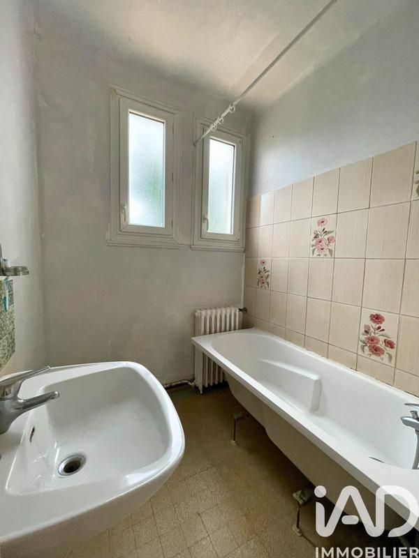 Maison - 97 m² - 5 pièces