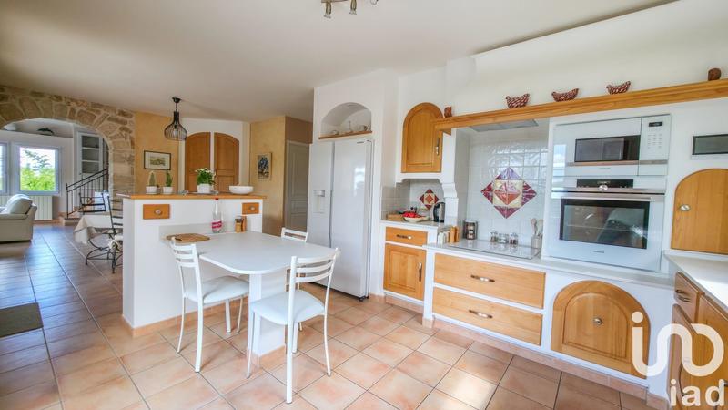 Maison - 160 m² - 8 pièces