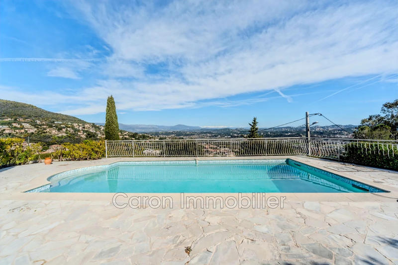 Maison - 182 m² - 8 pièces