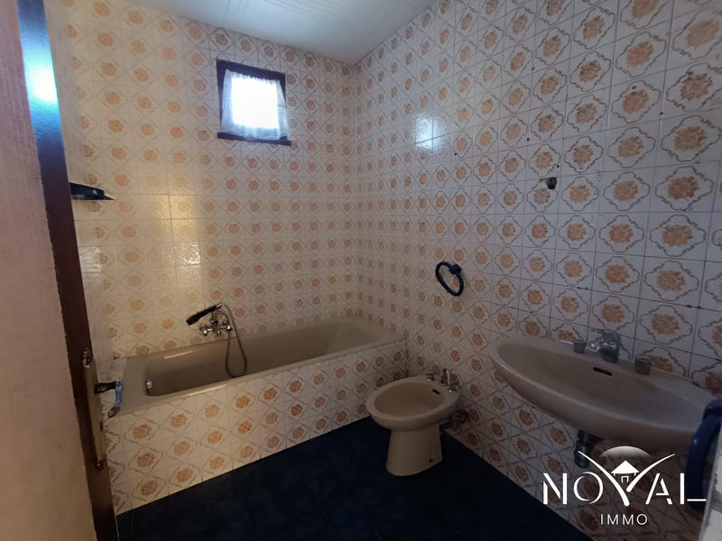 Maison - 93 m² - 4 pièces