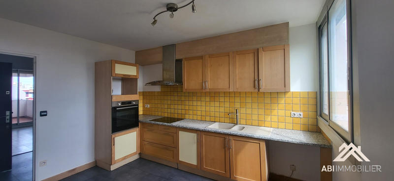 Appartement - 83 m² - 4 pièces