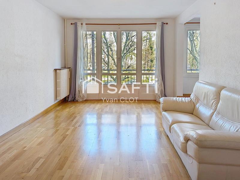 Appartement - 87 m² - 3 pièces
