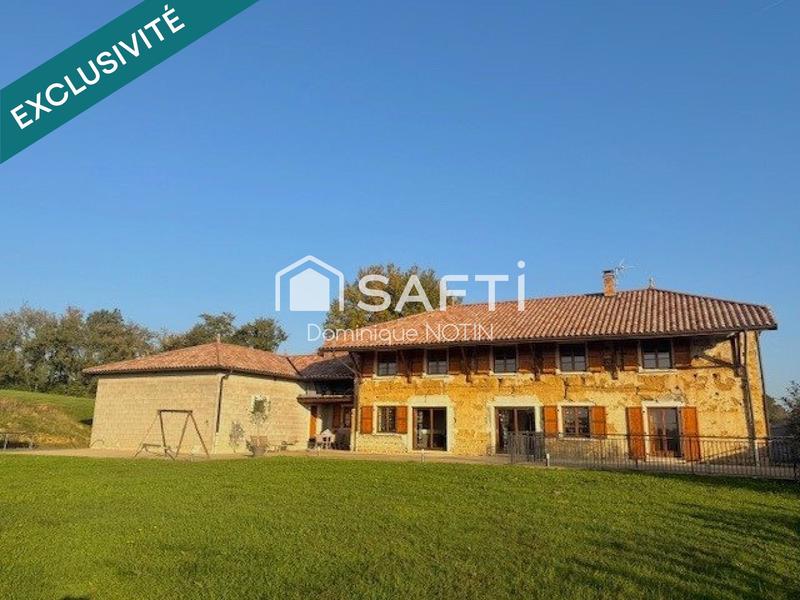 Maison - 370 m² - 9 pièces