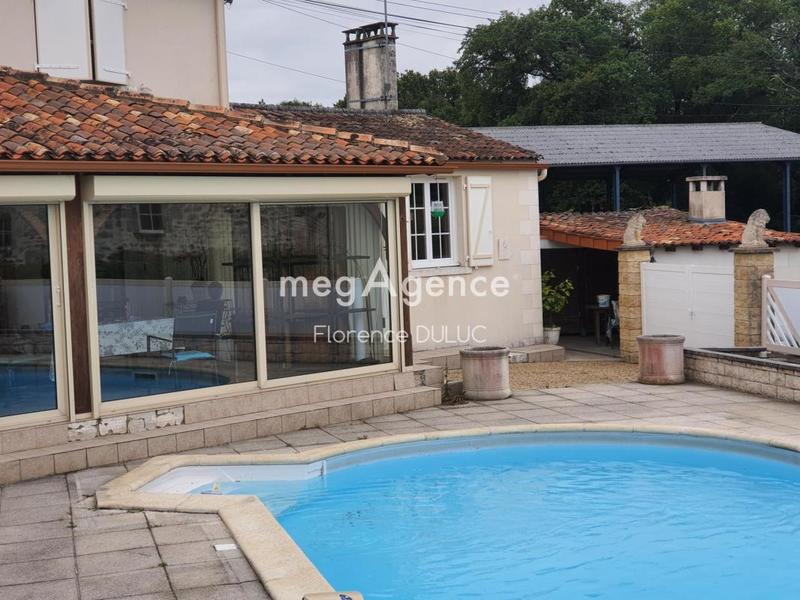 Maison de campagne - 222 m² - 9 pièces
