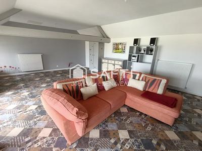 Maison - 220 m² - 8 pièces