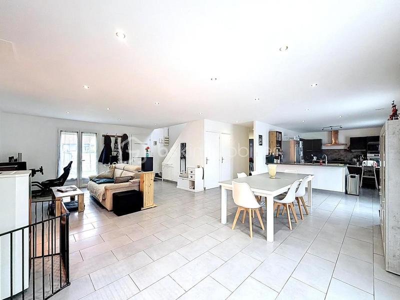 Maison - 135 m² - 5 pièces