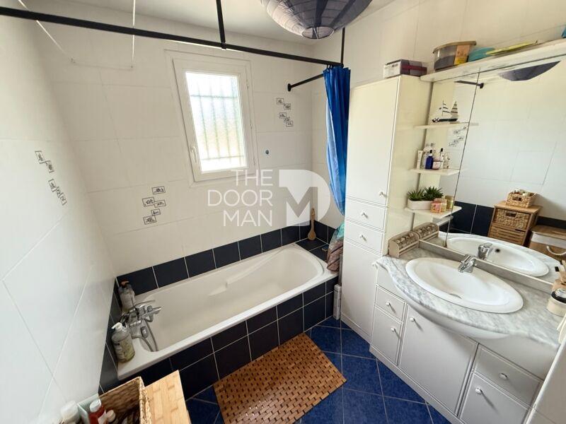 Pavillon - 160 m² - 6 pièces