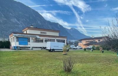 Local d'activité / Entrepôt - 380 m² - 2 pièces