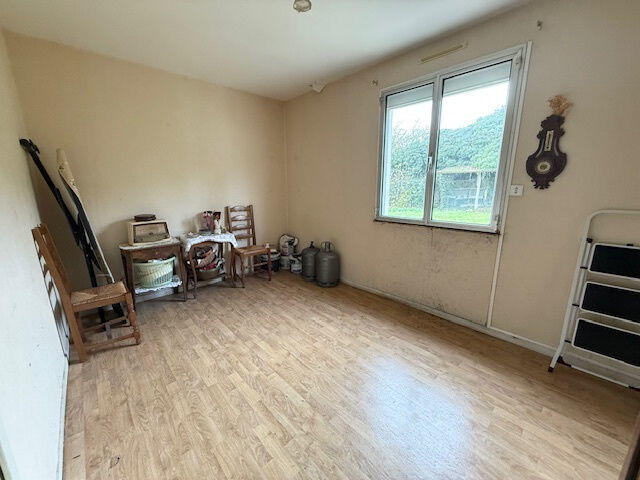 Maison - 99 m² - 5 pièces