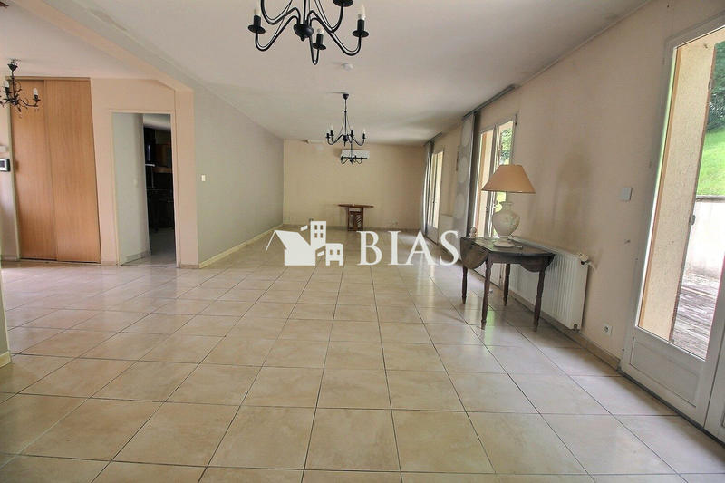 Maison - 151 m² - 6 pièces